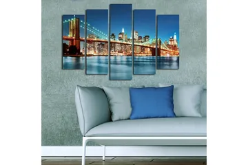 Stor Canvastavla i 5 delar 105x70 cm - Storslagen vy över Brooklyn Bridge med en ljus stadssilhuett i bakgrunden - Mörkblå / Guld / Grön - Inredning - Tavlor & posters - Canvastavla