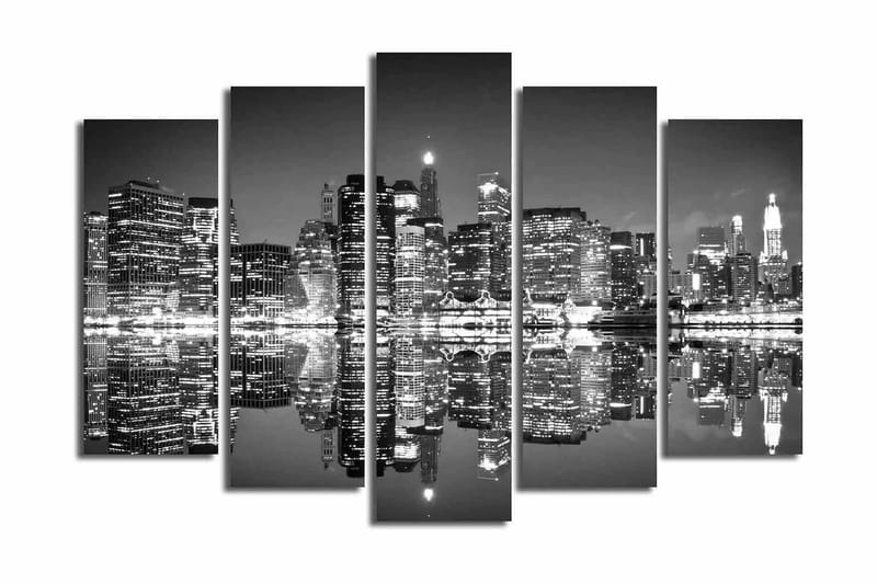 Stor Canvastavla i 5 delar 105x70 cm - Svartvit stadsbild med reflektioner i vattnet - Svart / Vitt / Grått - Inredning - Tavlor & posters - Canvastavla