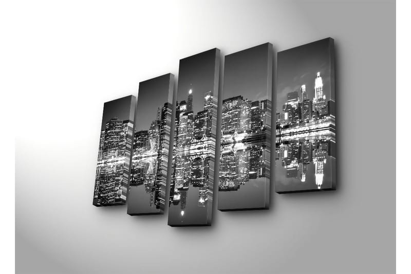 Stor Canvastavla i 5 delar 105x70 cm - Svartvit stadsbild med reflektioner i vattnet - Svart / Vitt / Grått - Inredning - Tavlor & posters - Canvastavla