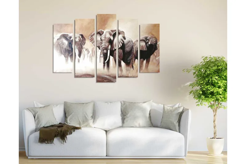 Stor Canvastavla i 5 delar 105x70 cm - Tre majestätiska elefanter i en dimmig savannmiljö - Grå / Beige / Brun - Inredning - Tavlor & posters - Canvastavla