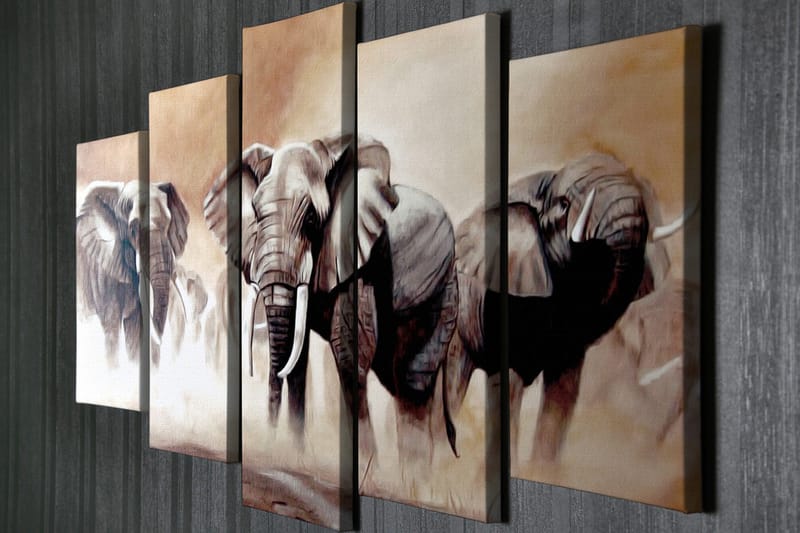 Stor Canvastavla i 5 delar 105x70 cm - Tre majestätiska elefanter i en dimmig savannmiljö - Grå / Beige / Brun - Inredning - Tavlor & posters - Canvastavla