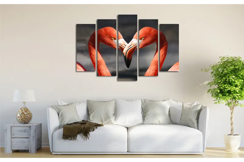Stor Canvastavla i 5 delar 105x70 cm - Två flamingos som formar ett hjärta med sina näbbar - Röd / Svart - Inredning - Tavlor & posters - Canvastavla