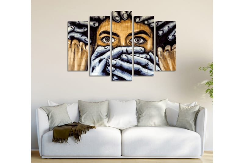 Stor Canvastavla i 5 delar 105x70 cm - Uttrycksfullt ansikte med händer som täcker munnen - Svart / Hudfärg / Grå - Inredning - Tavlor & posters - Canvastavla