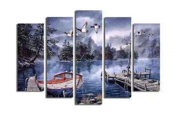 Stor Canvastavla i 5 delar 105x70 cm - Vinterlandskap med en båt vid en stilla sjö - Blå / Vit / Grå - Inredning - Tavlor & posters - Canvastavla