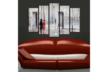 Stor Canvastavla i 5 delar 105x70 cm - Par i regn med en röd klänning och svart kostym - Röd / Svart / Grå - Inredning - Tavlor & posters - Canvastavla