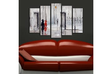 Stor Canvastavla i 5 delar 105x70 cm - Par i regn med en röd klänning och svart kostym - Röd / Svart / Grå - Inredning - Tavlor & posters - Canvastavla