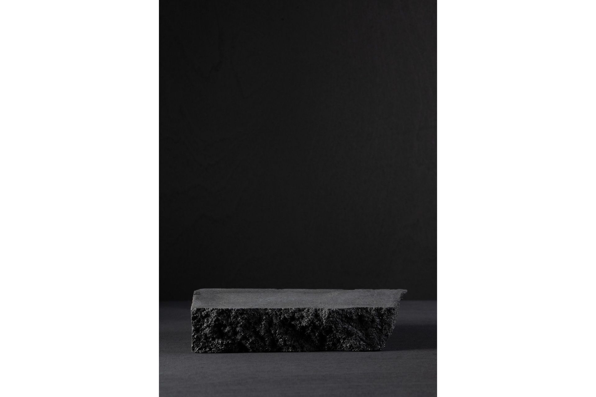 Poster Black Rock 21x30 cm - Svart