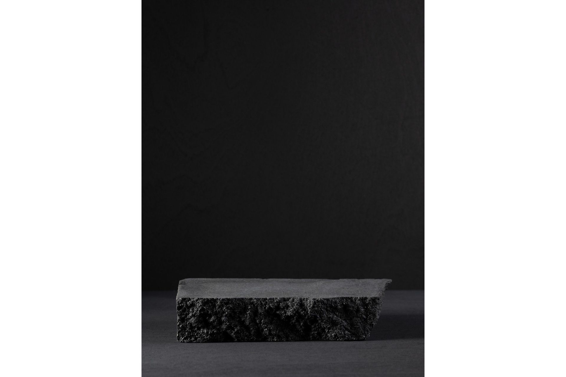 Poster Black Rock 30x40 cm - Svart