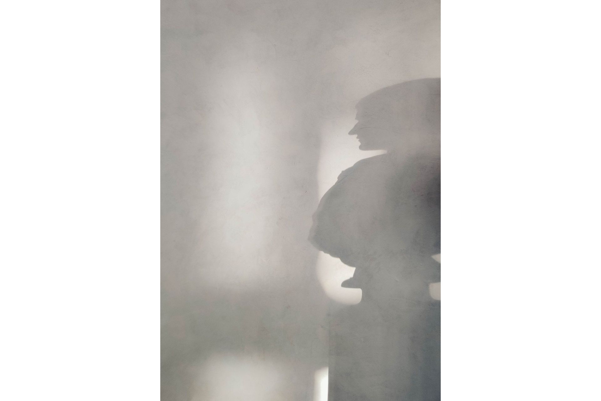 Poster Human shadow 21x30 cm - Vit/Grå