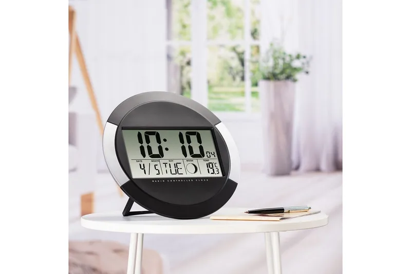 Väggklocka Hama Ischia med Radio Svart/Silver - Svart - Inredning - Väggdekor - Väggklocka & väggur