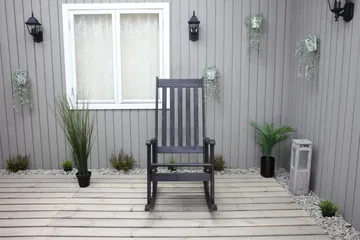 Ellabell Gungstol - Kaffesvart - Möbler - Barnmöbler - Barnstol - Gungstol barn