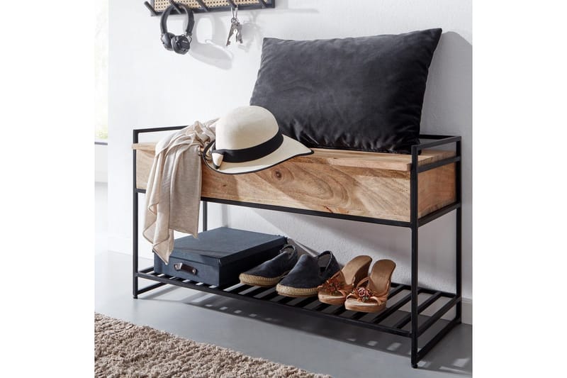 Bänk Wohnling industriell look med stort förvaringsutrymme i massivt trä och öppen skohylla Beige - Beige - Möbler - Bord & matgrupp - Avlastningsbord & sidobord - Lampbord & sidobord