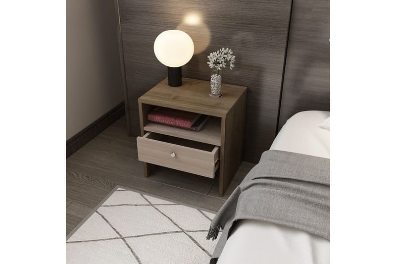 Berriaren Sängbord 45 cm - Valnöt - Möbler - Bord & matgrupp - Avlastningsbord & sidobord - Sängbord & nattduksbord