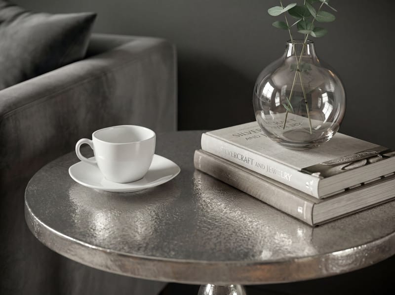 Dalor Runt sidobord 40 cm i aluminium med rå finish - silver - Möbler - Bord & matgrupp - Avlastningsbord & sidobord - Piedestal & blompiedestal