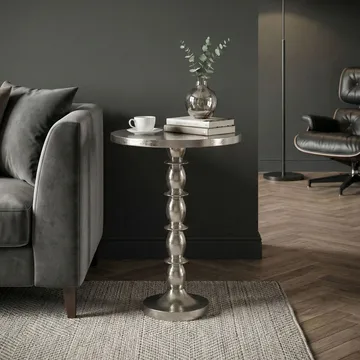 Dalor Runt sidobord 40 cm i aluminium med rå finish - silver - Möbler - Bord & matgrupp - Avlastningsbord & sidobord - Piedestal & blompiedestal