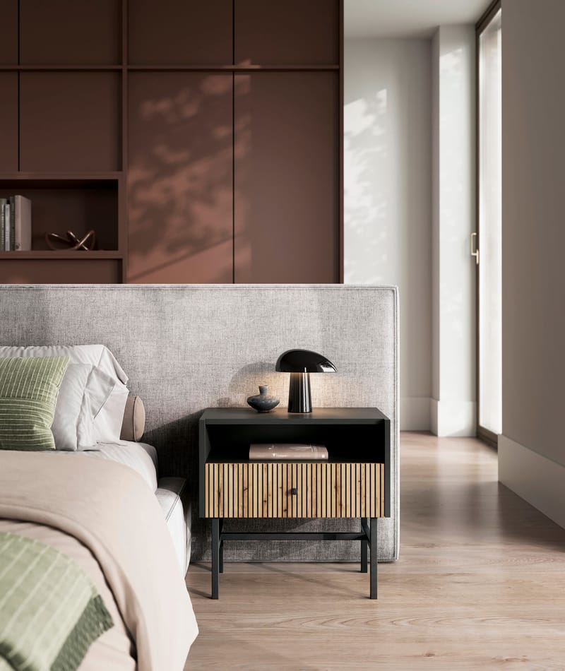 Francisca Sängbord 55 cm - Svart/Ek - Möbler - Bord & matgrupp - Avlastningsbord & sidobord - Sängbord & nattduksbord