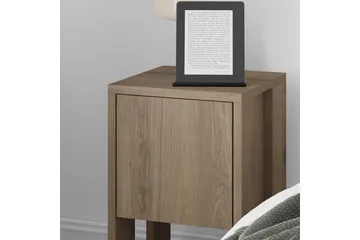 Haelyn Sängbord 30 cm med Trä- och Valnötsutseende, Förvaring med Hylla - Brun - Möbler - Bord & matgrupp - Avlastningsbord & sidobord - Sängbord & nattduksbord