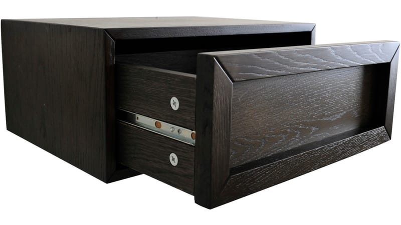 Korsen Vägghängt Sängbord 45 cm i Brunlackad Ek med Låda - Brun - Möbler - Bord & matgrupp - Avlastningsbord & sidobord - Sängbord & nattduksbord