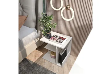 Lorik Sängbord 45 cm - Vit - Möbler - Bord & matgrupp - Avlastningsbord & sidobord - Sängbord & nattduksbord