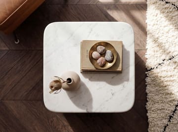 Rovian Kvadratiskt sidobord 33 cm i metall med marmorskiva - vit antikguld - Möbler - Bord & matgrupp - Avlastningsbord & sidobord - Brickbord & småbord