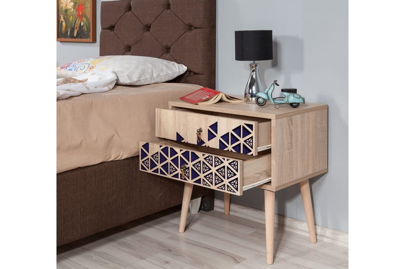 Brokind Sängbord 60 cm med Förvaring 2 Lådor Trianglar - Natur/Blå - Möbler - Bord & matgrupp - Avlastningsbord & sidobord - Sängbord & nattduksbord