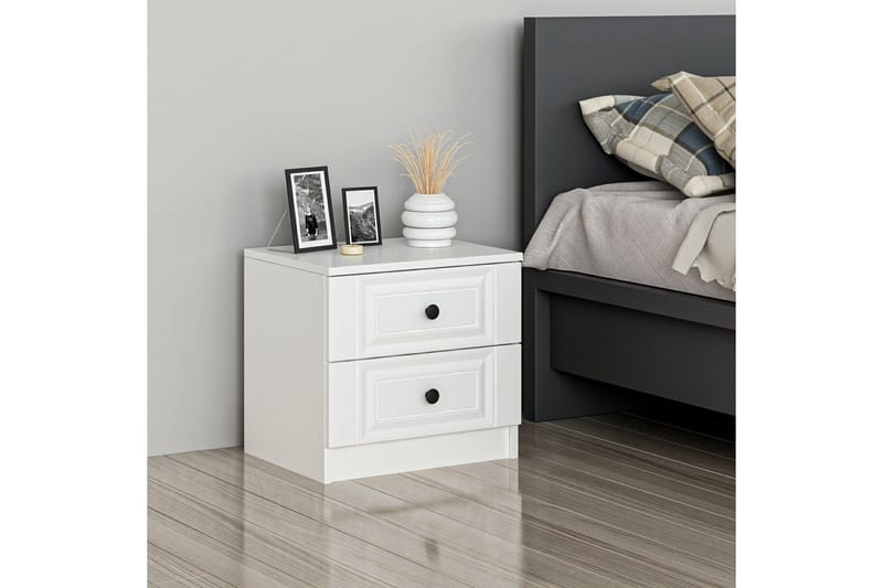 Fruitland Sängbord 54 cm i Trä med Förvaring och Lådor - Vit - Möbler - Bord & matgrupp - Avlastningsbord & sidobord - Sängbord & nattduksbord