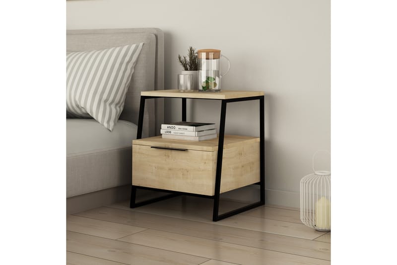 Sängbord Lindome 45 cm med Förvaring Hylla + Lucka - Brun - Möbler - Bord & matgrupp - Avlastningsbord & sidobord - Sängbord & nattduksbord