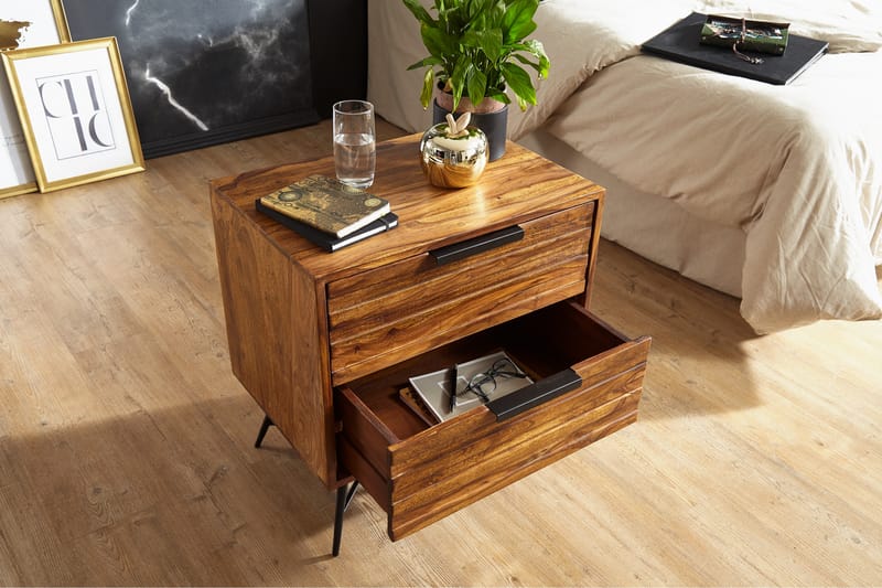 Sängbord Stamer 60 cm med Förvaring 2 Lådor - Massivt Trä/Svart - Möbler - Bord & matgrupp - Avlastningsbord & sidobord - Sängbord & nattduksbord