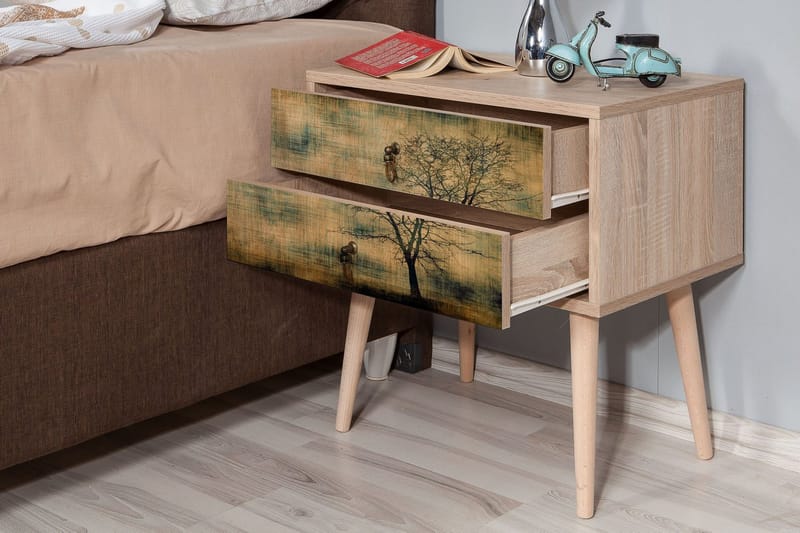 Vellavie Sängbord 60 cm med Förvaring 2 Lådor Trädsilhuett - Brun/Grön - Möbler - Bord & matgrupp - Avlastningsbord & sidobord - Sängbord & nattduksbord