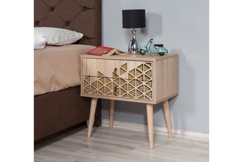 Vellavie Sängbord 60 cm med Förvaring 2 Lådor Trianglar - Brun/Ek - Möbler - Bord & matgrupp - Avlastningsbord & sidobord - Sängbord & nattduksbord