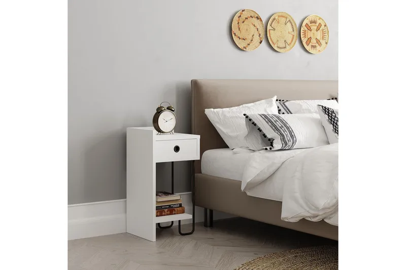 Sirius Sängbord 32x30 cm Vit - Hanah Home - Möbler - Bord & matgrupp - Avlastningsbord & sidobord - Sängbord & nattduksbord