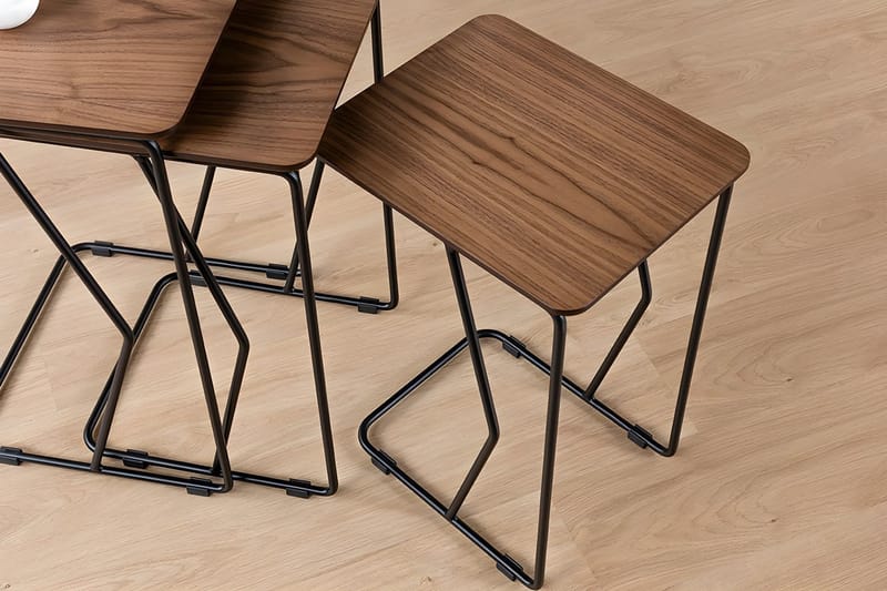 Retore Satsbord - Valnöt - Möbler - Bord & matgrupp - Avlastningsbord & sidobord - Satsbord