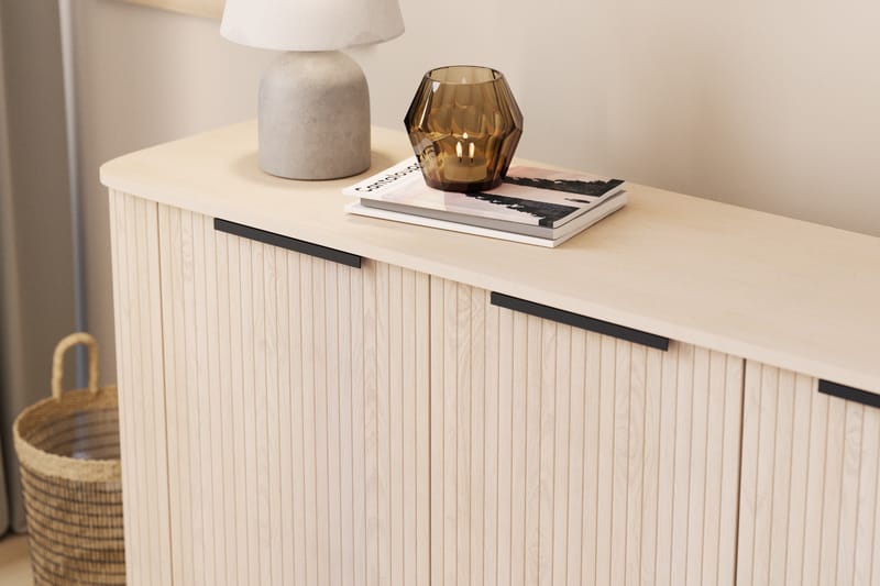 Sideboard Kopparbo Vitlaserad Ek - Ljust vitlaserat ekträ - Förvaring - Förvaringsmöbler - Sideboard & skänk