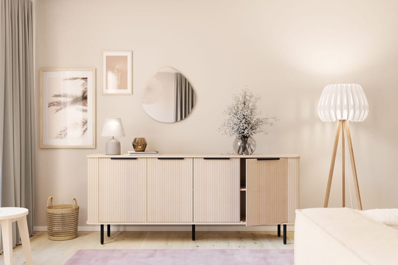 Kopparbo Ribbad Sideboard med Förvaring - Vitlaserad / Ljus Ek / Trä - Förvaring - Förvaringsmöbler - Sideboard & skänk