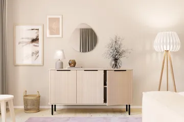 Kopparbo Sideboard Vitlaserad Ek - Ljust vitlaserat ekträ - Förvaring - Förvaringsmöbler - Sideboard & skänk
