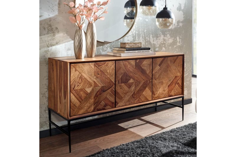 Sideboard Wohnling Massivt trä, triangulär optisk inläggning, 123 cm med 3 dörrar, industriell - Möbler - Bord & matgrupp - Avlastningsbord & sidobord - Konsolbord & hallbord