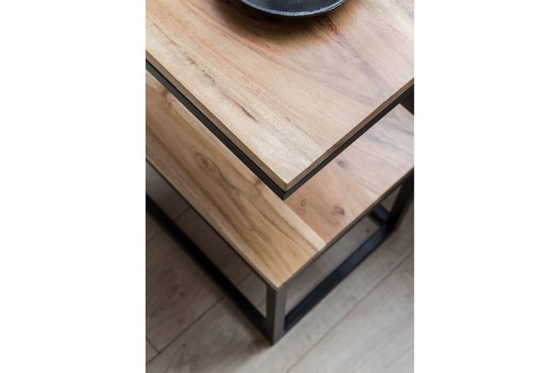 Sido bord Wohnling Massivt trä, S Cube, metallram i lantlig stil Akacia - Akacia - Möbler - Bord & matgrupp - Avlastningsbord & sidobord - Lampbord & sidobord