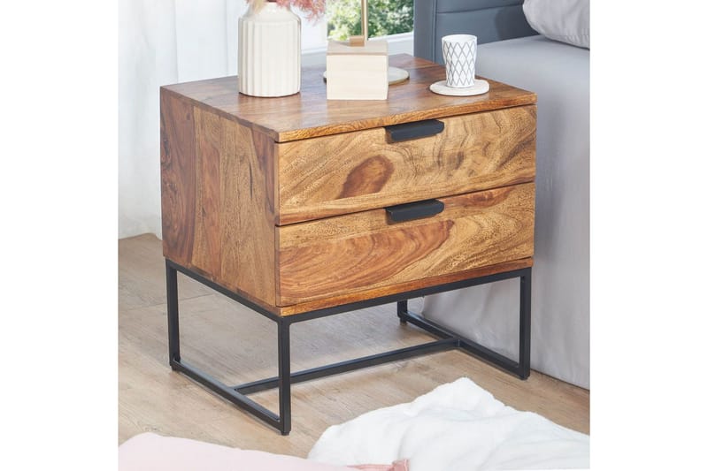 Wohnling Sängbord & Nattduksbord 50 cm i Massivt Sheeshamträ med Valnötsutseende, Förvaring med 2 Lådor - Brun - Möbler - Bord & matgrupp - Avlastningsbord & sidobord - Sängbord & nattduksbord