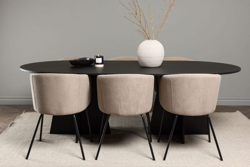 Bariso Matbord 230x115x75 cm Oval med 6 Berit Karmstol med Armstöd