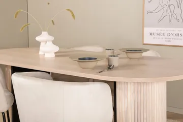 Bianca Matgrupp 200 cm Oval med 4 Berit stolar - Beige - Möbler - Bord & matgrupp - Matgrupp