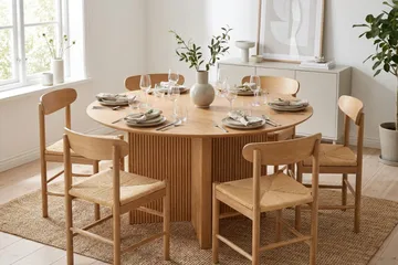 Edda Matgrupp runt 150 cm Ek med 6 Malte Matstolar - Möbler - Bord & matgrupp - Matgrupp