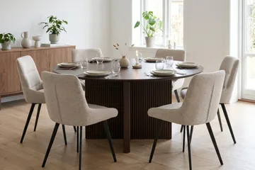Edda Matgrupp runt 150 cm Rökt Ek med 6 Mora Matstolar - Rökt ek - Möbler - Bord & matgrupp - Matgrupp