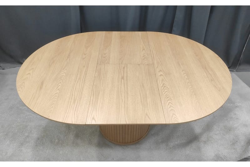 Gethin Runt Matbord 120 cm med Trä- och Ekutseende - Beige - Möbler - Bord & matgrupp - Matbord & köksbord