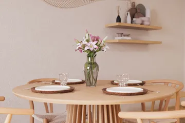 Gontas Matgrupp 120 cm Rund Ek med 4 Dastoori Matstol - Natur - Möbler - Bord & matgrupp - Matgrupp