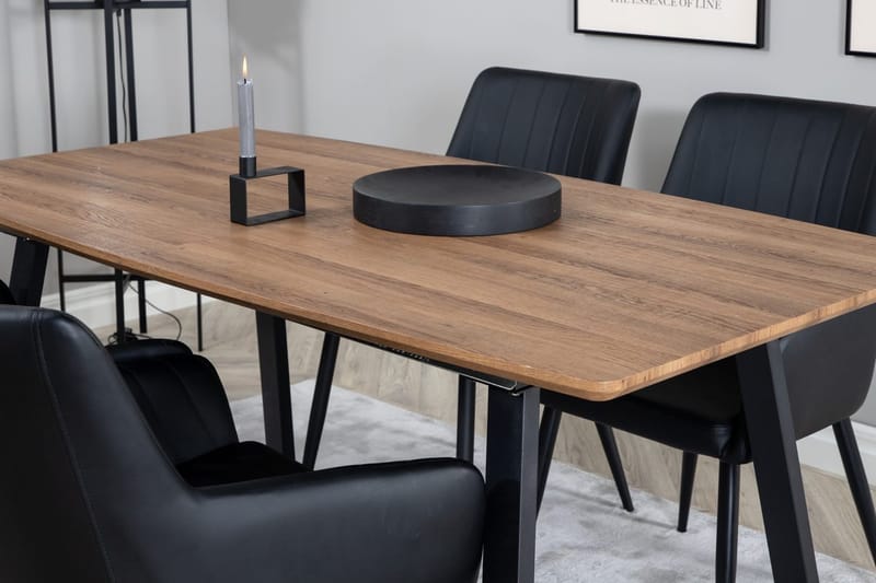 Inca Förlängningsbart Matbord med 4 Comfort Karmstol - Möbler - Bord & matgrupp - Matgrupp