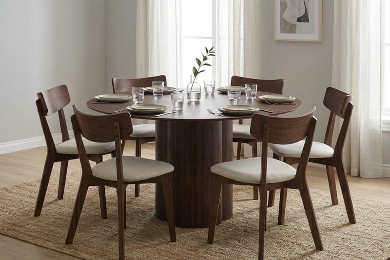 Juno Matgrupp 150 cm runt i Valnöt med 6 Amelia Matstolar med Dyna - Valnöt/Beige - Möbler - Bord & matgrupp - Matgrupp