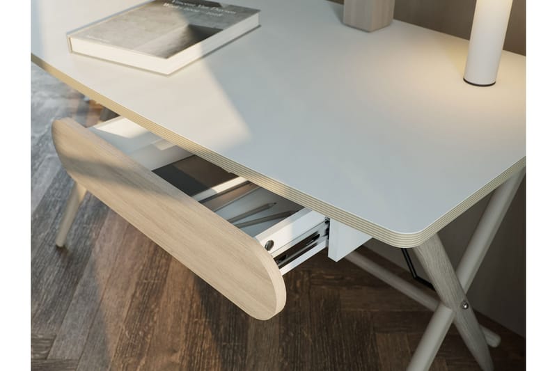 Aditiya Skrivbord 67x135 cm - Vit - Möbler - Bord & matgrupp - Kontorsbord - Skrivbord