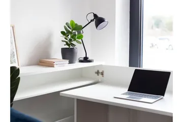 Grianan Skrivbord 136 cm White - Möbler - Bord & matgrupp - Kontorsbord - Skrivbord - Hörnskrivbord