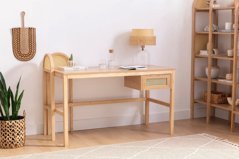 Makwana Skrivbord 130 cm - Natural - Möbler - Bord & matgrupp - Kontorsbord - Skrivbord