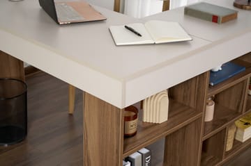 Regar Skrivbord 130x72x120 cm - Cashmere och Walnut - Möbler - Bord & matgrupp - Kontorsbord - Skrivbord - Hörnskrivbord